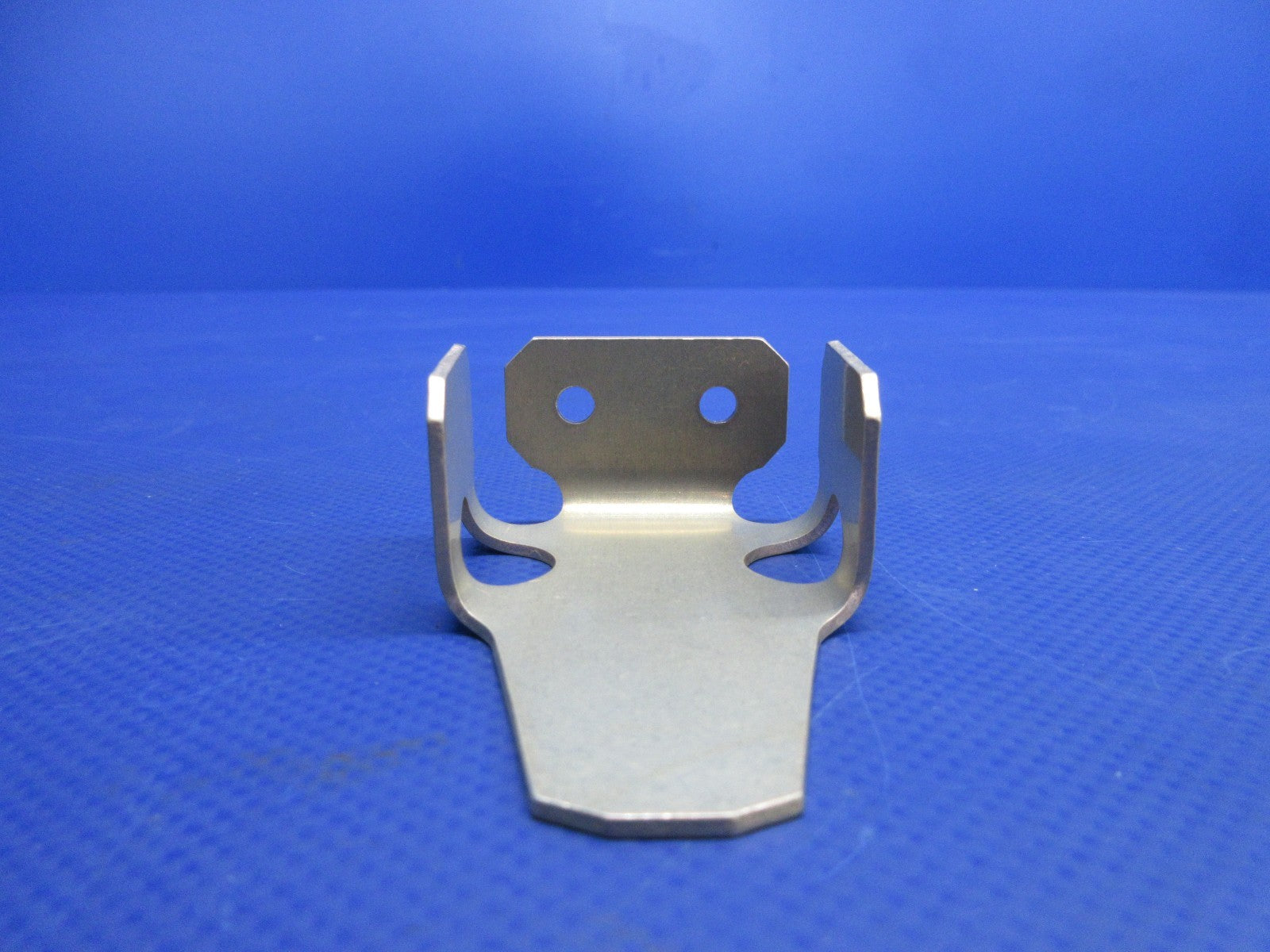 Cirrus SR20 / SR22 Vertical Top Hinge P/N 20101-007 LOT OF 2 NOS (0326-1011)4