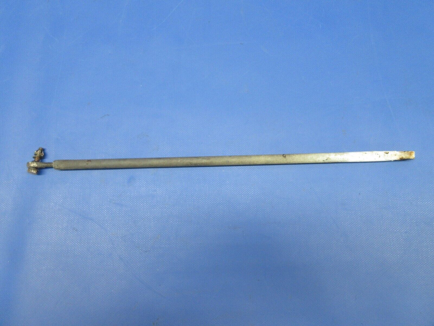 Piper PA-23-250 Aztec Stabilator Tab Actuator Arm Assy P/N 16638-00 (0624-855)