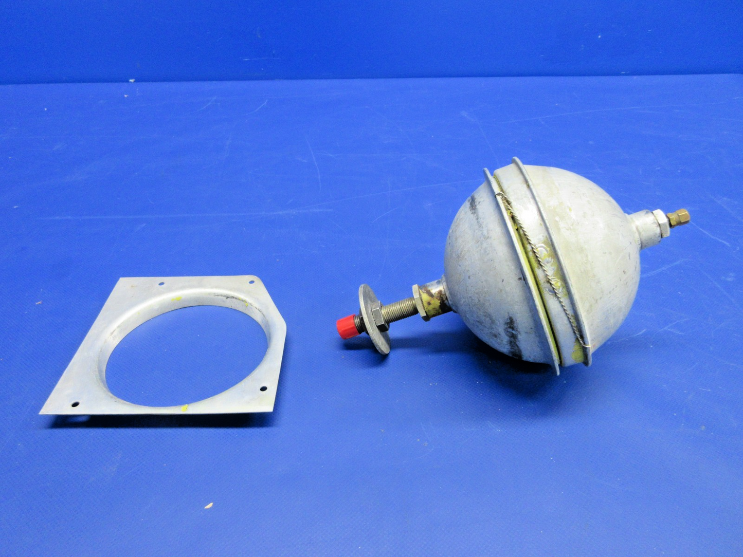 Beech 58 Baron Propeller Governor Accumulator P/N 96-960011-13 (0326-778)0