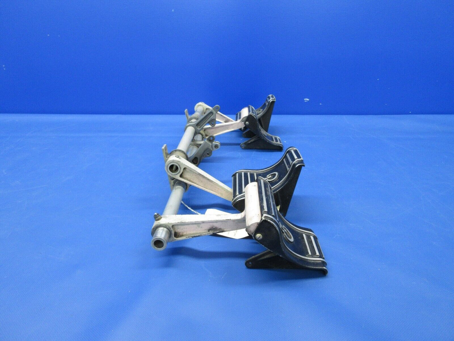 Beech 19A Musketeer Rudder Pedal Installation Assy P/N 169-524013-1 (0524-2000)