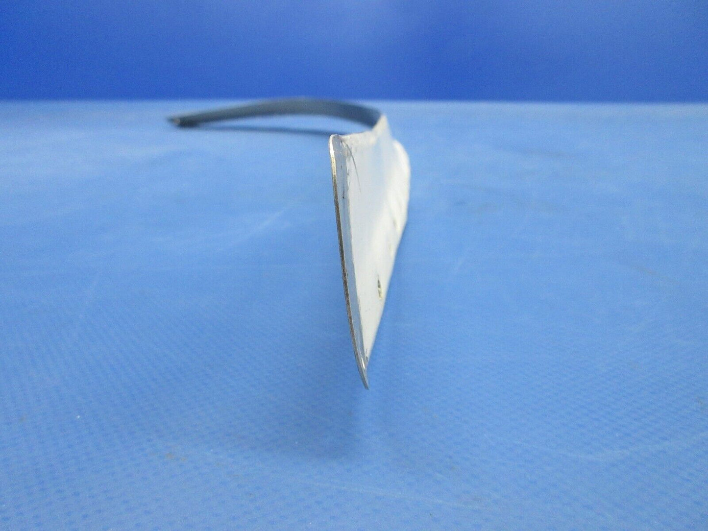 Cessna 150 / 150L Lower Outer LH Window Retainer P/N 0412039-1 (1024-2141)