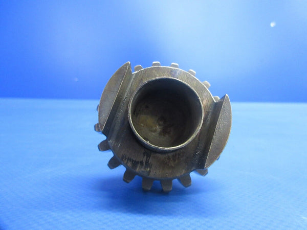 Continental TSIO-520-E Magneto Drive Gear Assembly P/N 641742 (0924-729)