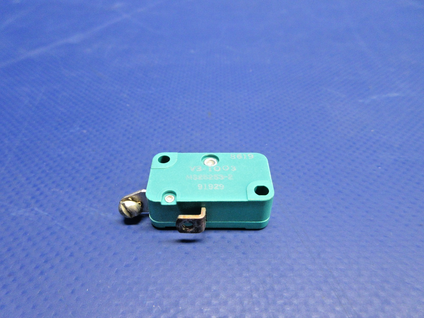 General Aviation Inc Microswitch P/N V3-1003 NOS (0826-730)3