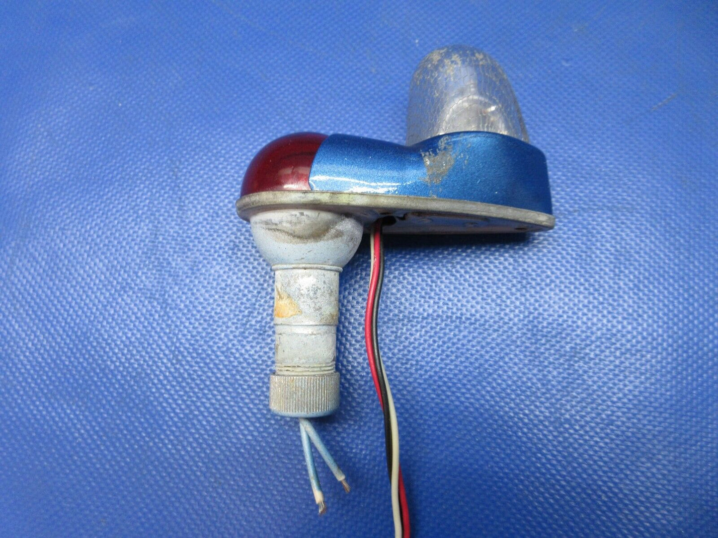 Bellanca 17-30A Viking Whelen Navigation Light LH P/N A427 TESTED (0524-1536)