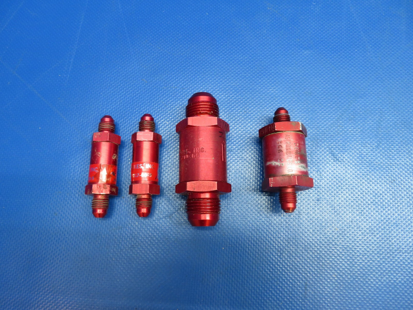 Beech Baron Duke's Check Valves 366-00, 3217-00-5 LOT OF 4 (0219-273)0