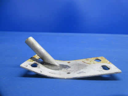 Cessna 177 / 177B Cardinal Cabin Door Rod Sleeve Assy LH 1717084-5 (0824-1058)