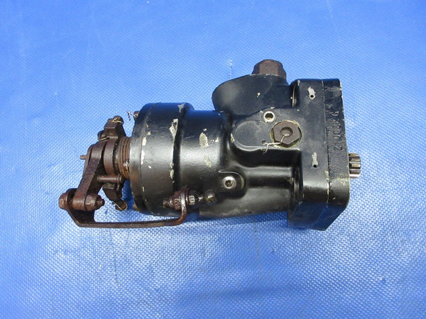 Early Cessna 182 Sensenich / Woodward Prop Governor P/N 210105 CORE (0724-1236)