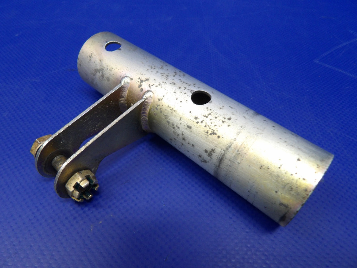 Cirrus SR22 Flap Control Weldment P/N 12061-001 (0926-1223)8