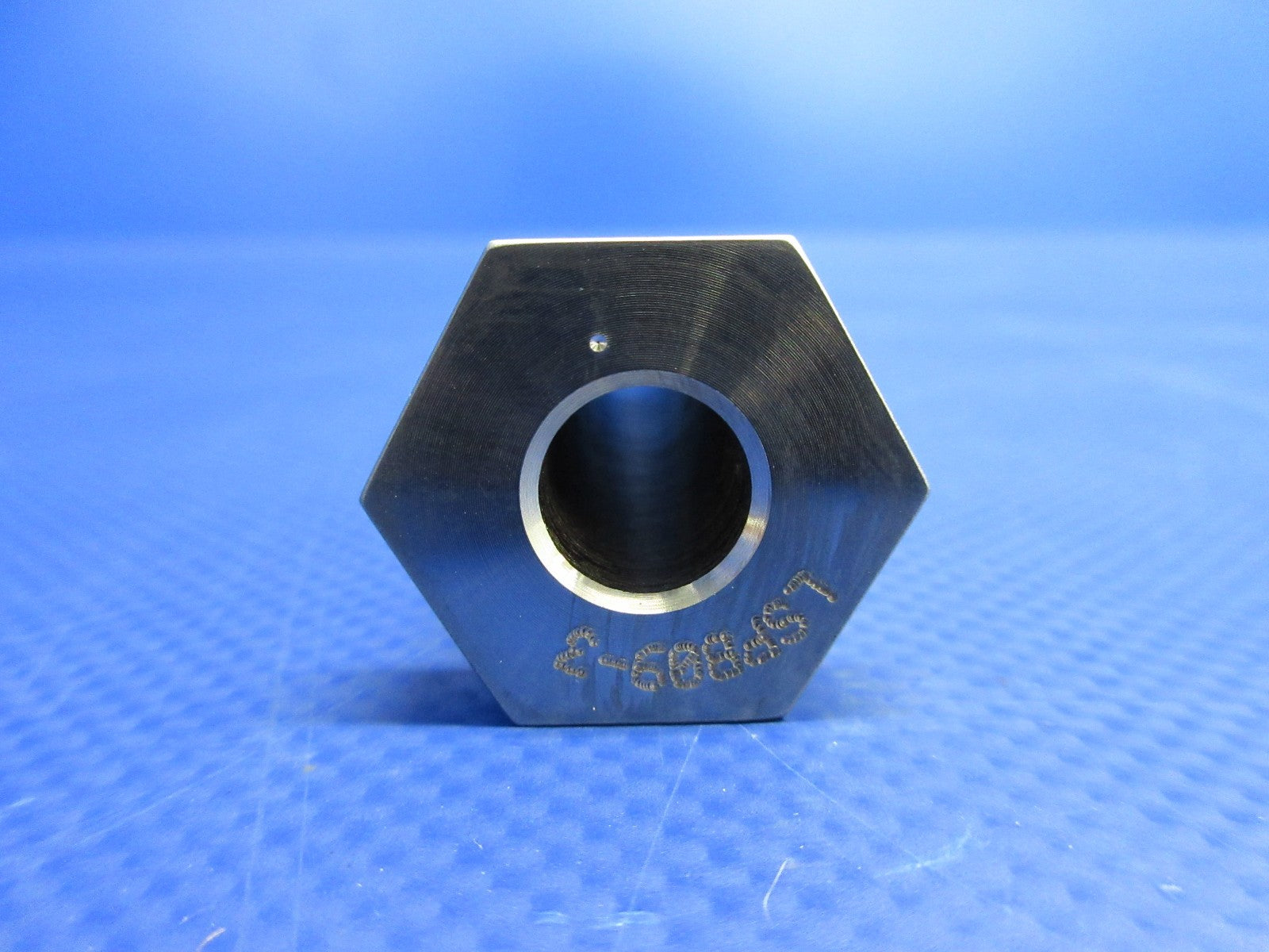 Lord Engine Mount Sleeve Bolt 9/16-18 P/N LSPB09-3 LOT OF 4 NOS (0426-847)9