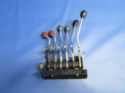 Piper PA-23-250 Aztec Engine Control Pedestal Assy P/N 19519-00 (0624-871)