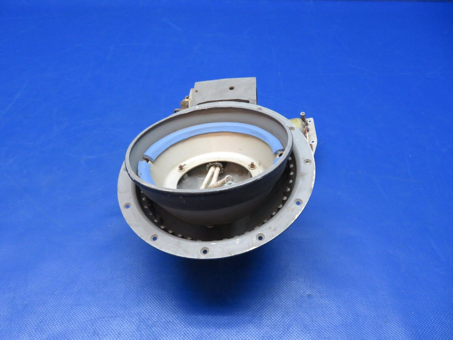 Grimes Landing / Taxi Light P/N G-8090 FOR PARTS (0424-271)