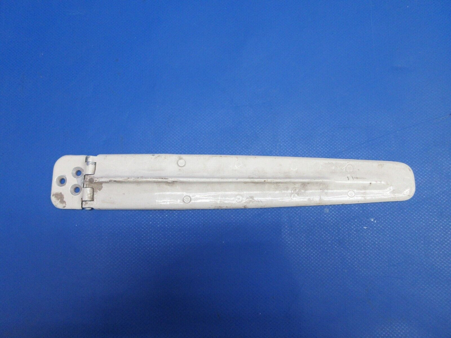 Cessna Upper AFT Door Hinge Right Hand P/N 0711037-14, 0711037-16 (0624-787)