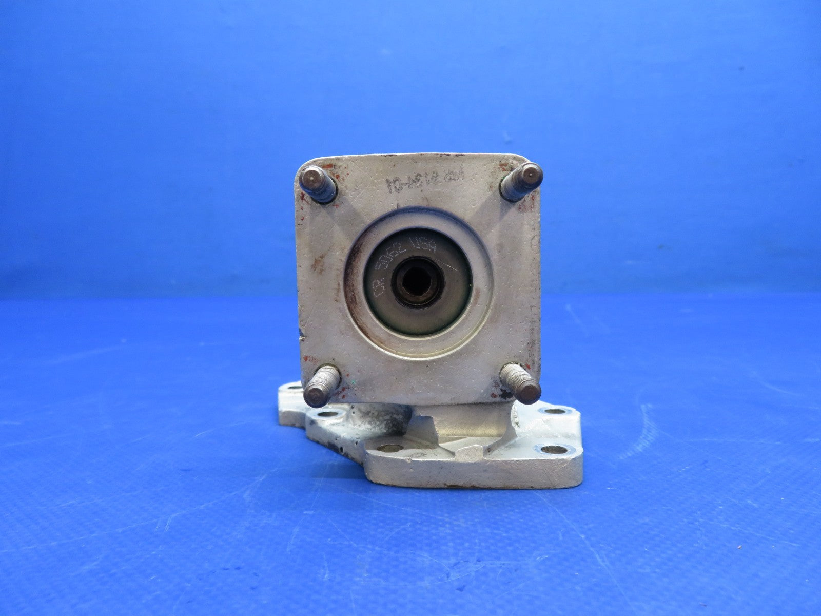 Continental IO-470 /  IO-470-U Oil Pump / Tach Drive Housing 538579 (0326-1785)4