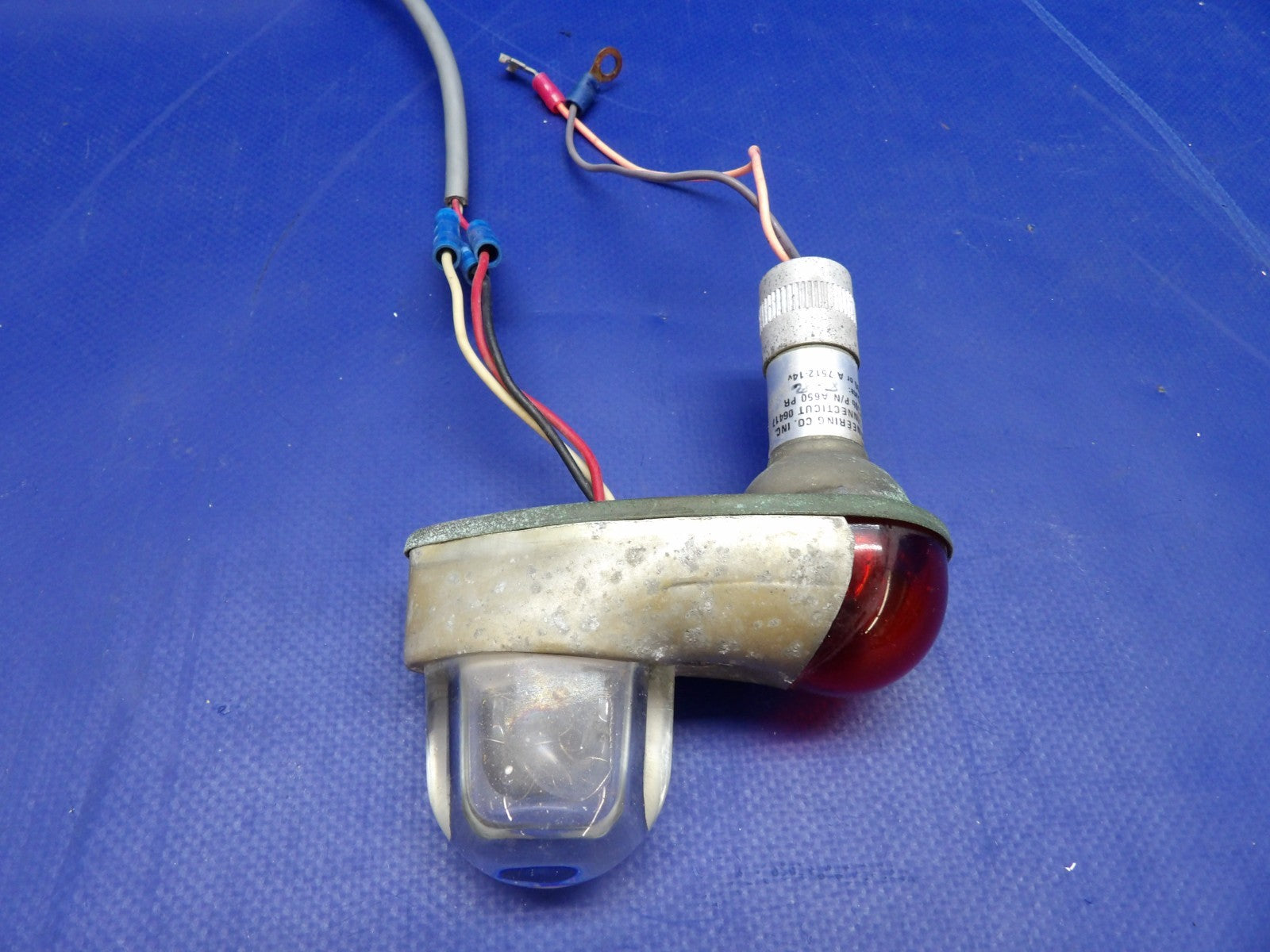 Piper Aztec Whelen LH Wing Tip Strobe Light 14V P/N A650-PR TESTED (0626-1300)7