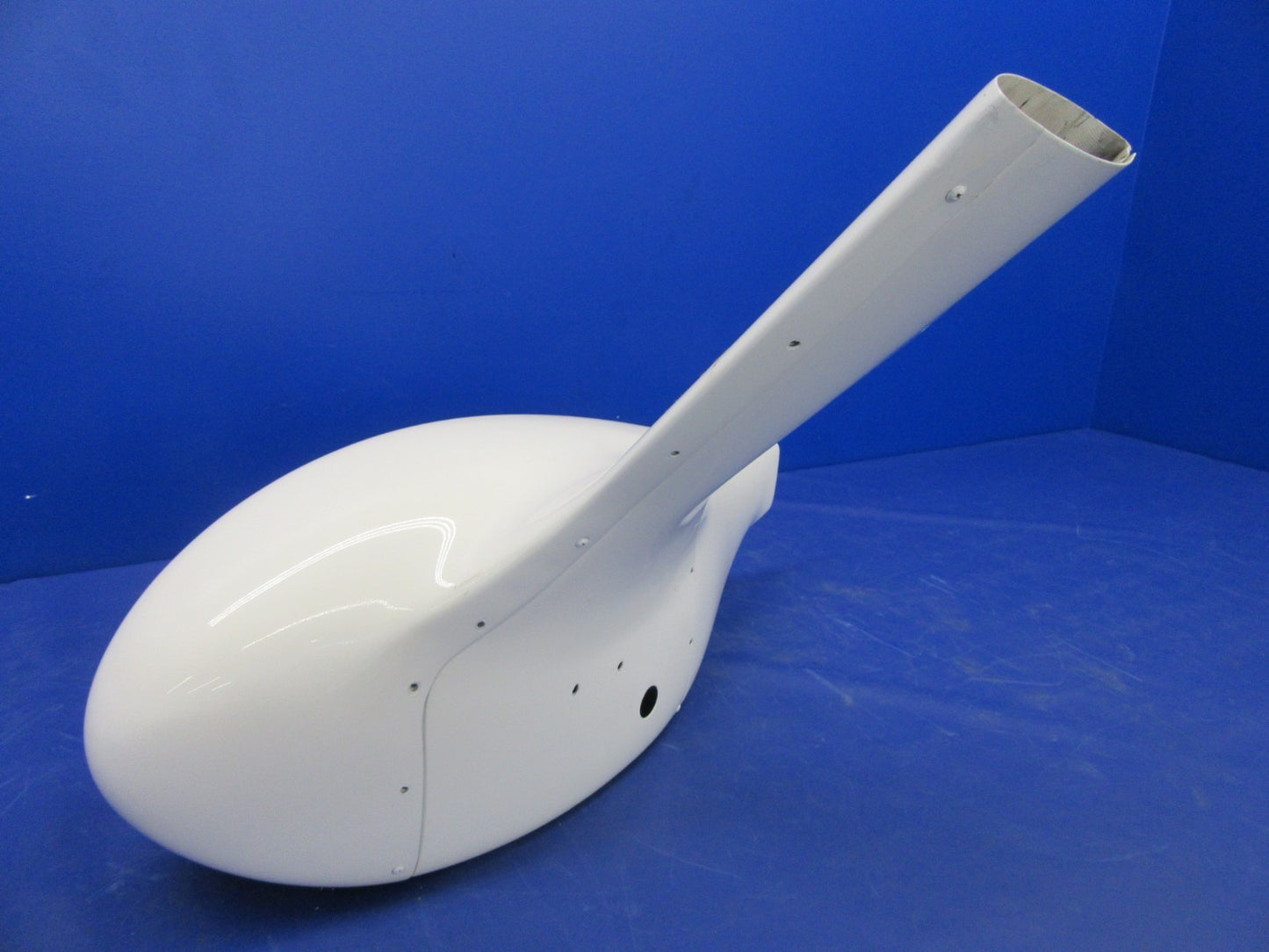 Cirrus SR20 RH Wheel Pant / Fairing P/N 18137-004 (0326-56)5