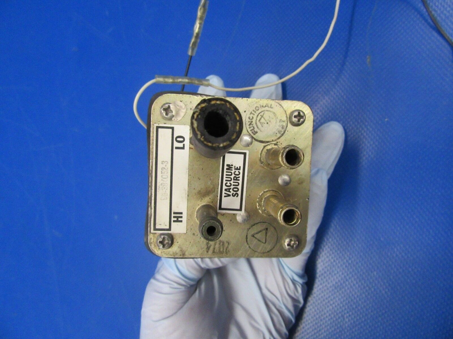 Beech Baron 95-B55 Airborne Suction Gauge P/N 1G9-36 (0918-98)