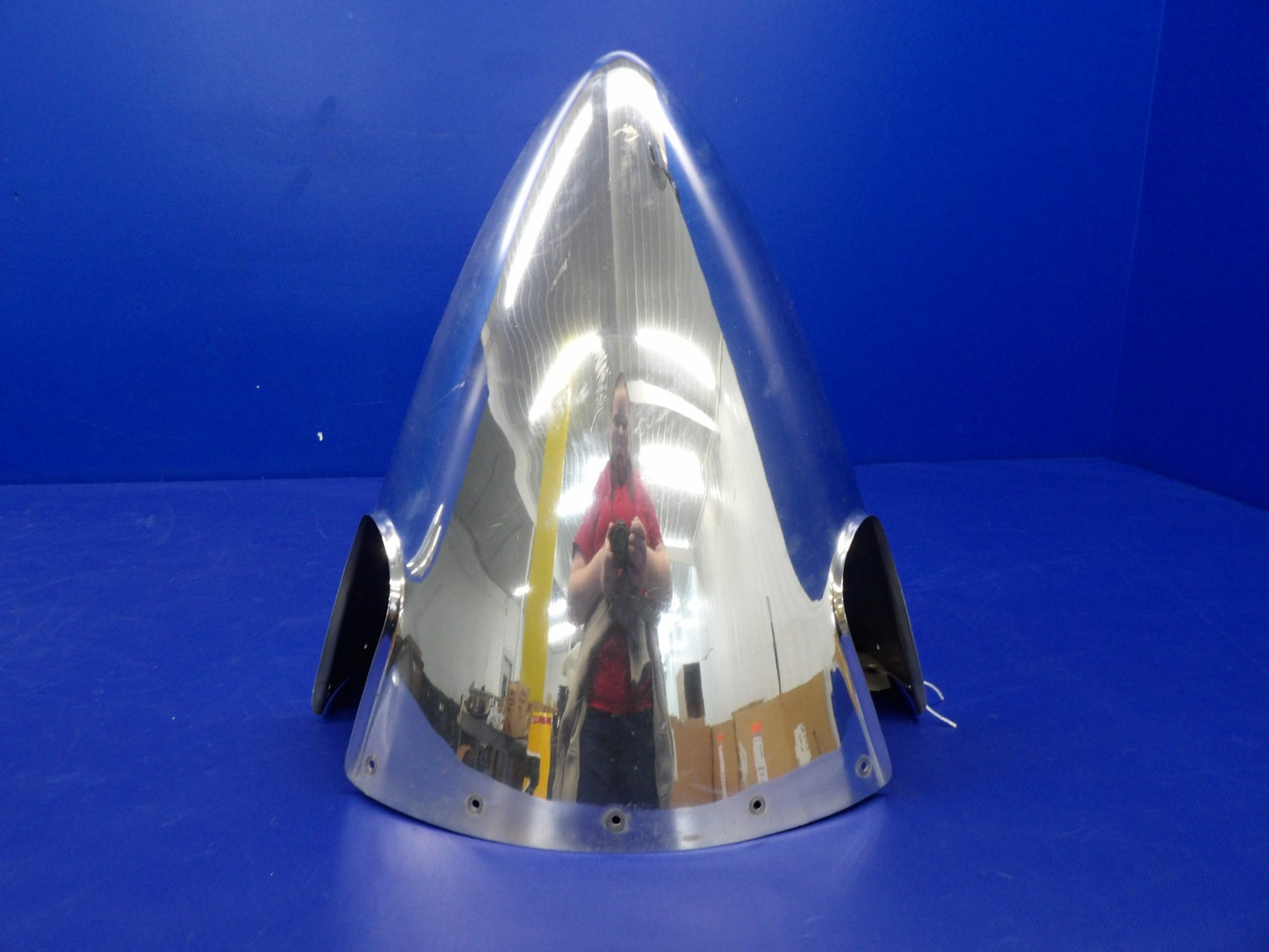 Dented Beech 58 Baron 3-Blade Propeller Spinner Dome P/N C3004 (0226-2029)10