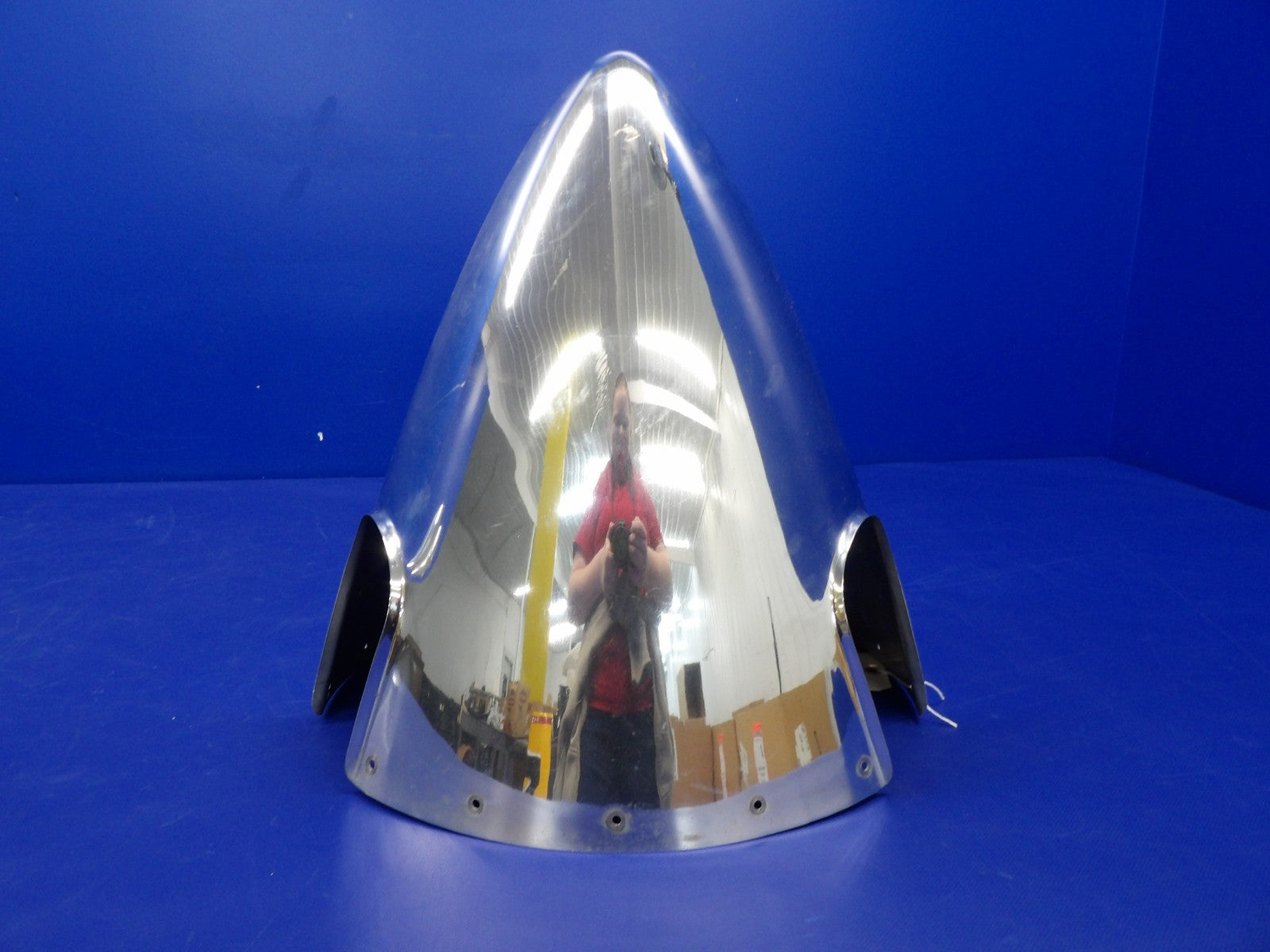 Dented Beech 58 Baron 3-Blade Propeller Spinner Dome P/N C3004 (0226-2029)10