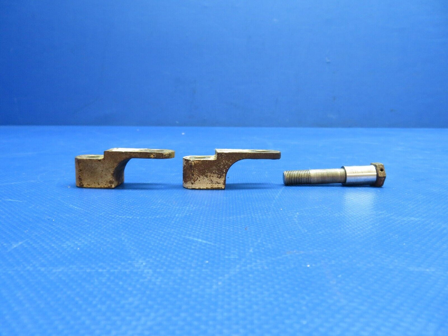 Mooney M20E Main Gear Bracket P/N 510046 LOT OF 2 (0824-1736)
