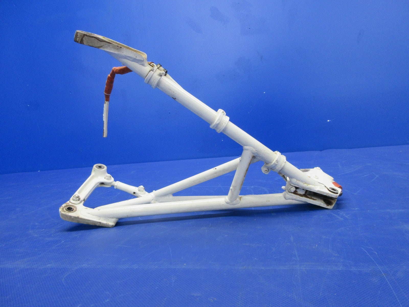 Cessna 310 / 310I Nose Gear Drag Brace Truss P/N 0842000-70 (0326-960)5