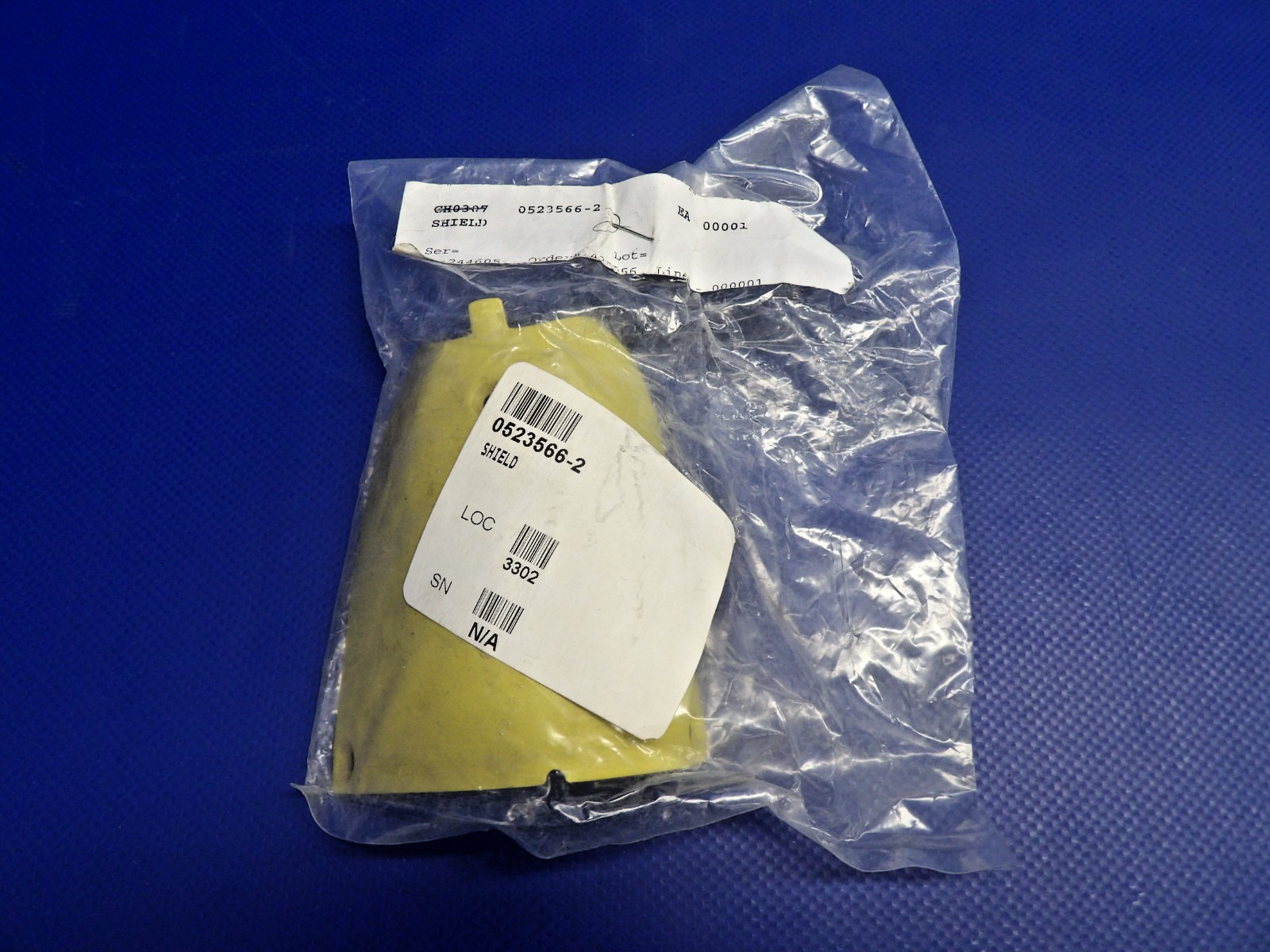 Cessna RH Wing Tip Navigation Light Shield P/N 0523566-2 NOS (0426-1205)1