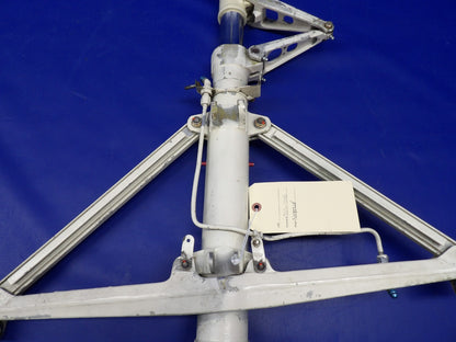 Beech D95A Travel Air Right Hand Main Gear P/N 95-810002-20 (0226-2046)7