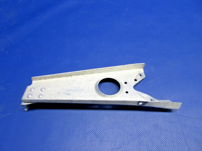 Beech D95A Travel Air RH Engine Controls Bracket P/N 95-940000-47 (0326-917)2