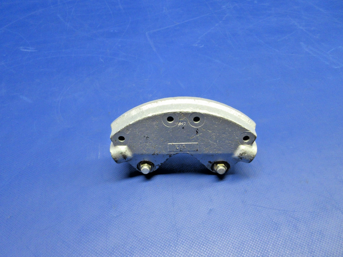 Cleveland 30-23 Brake Caliper & Pucks P/N 061-06500 NOS (0926-771)0