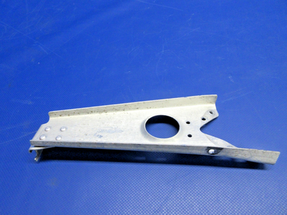 Beech D95A Travel Air RH Engine Controls Bracket P/N 95-940000-47 (0326-917)9