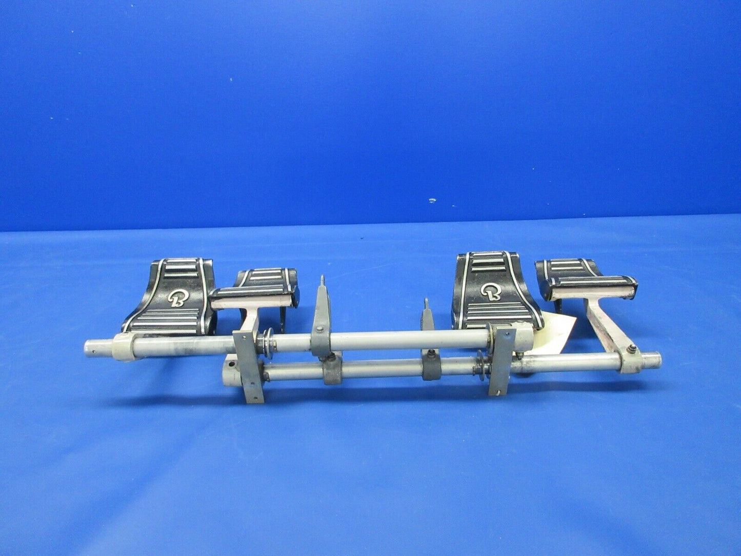 Beech 19A Musketeer Rudder Pedal Installation Assy P/N 169-524013-1 (0524-2000)