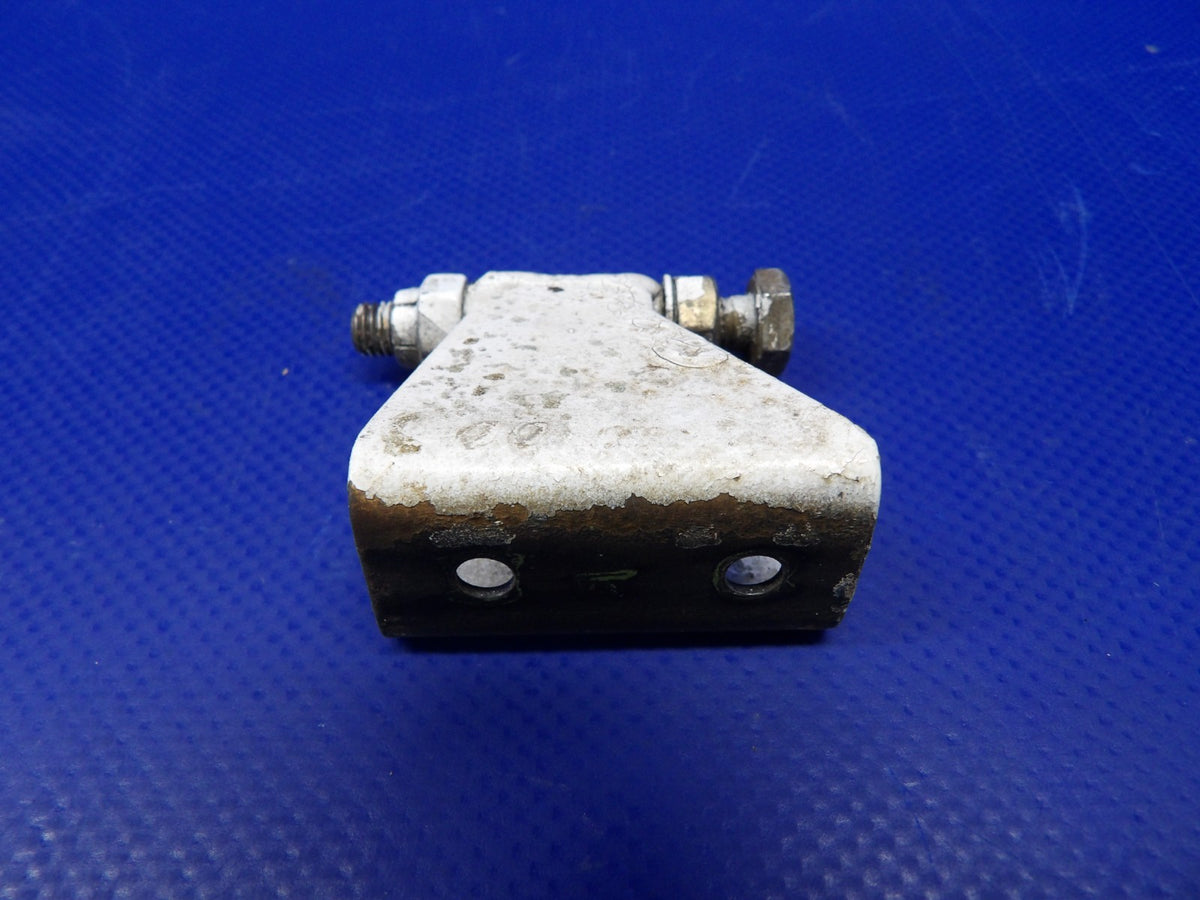 Piper PA-31T1 Cheyenne Nose Gear Idler Link Bracket (0626-1380)7