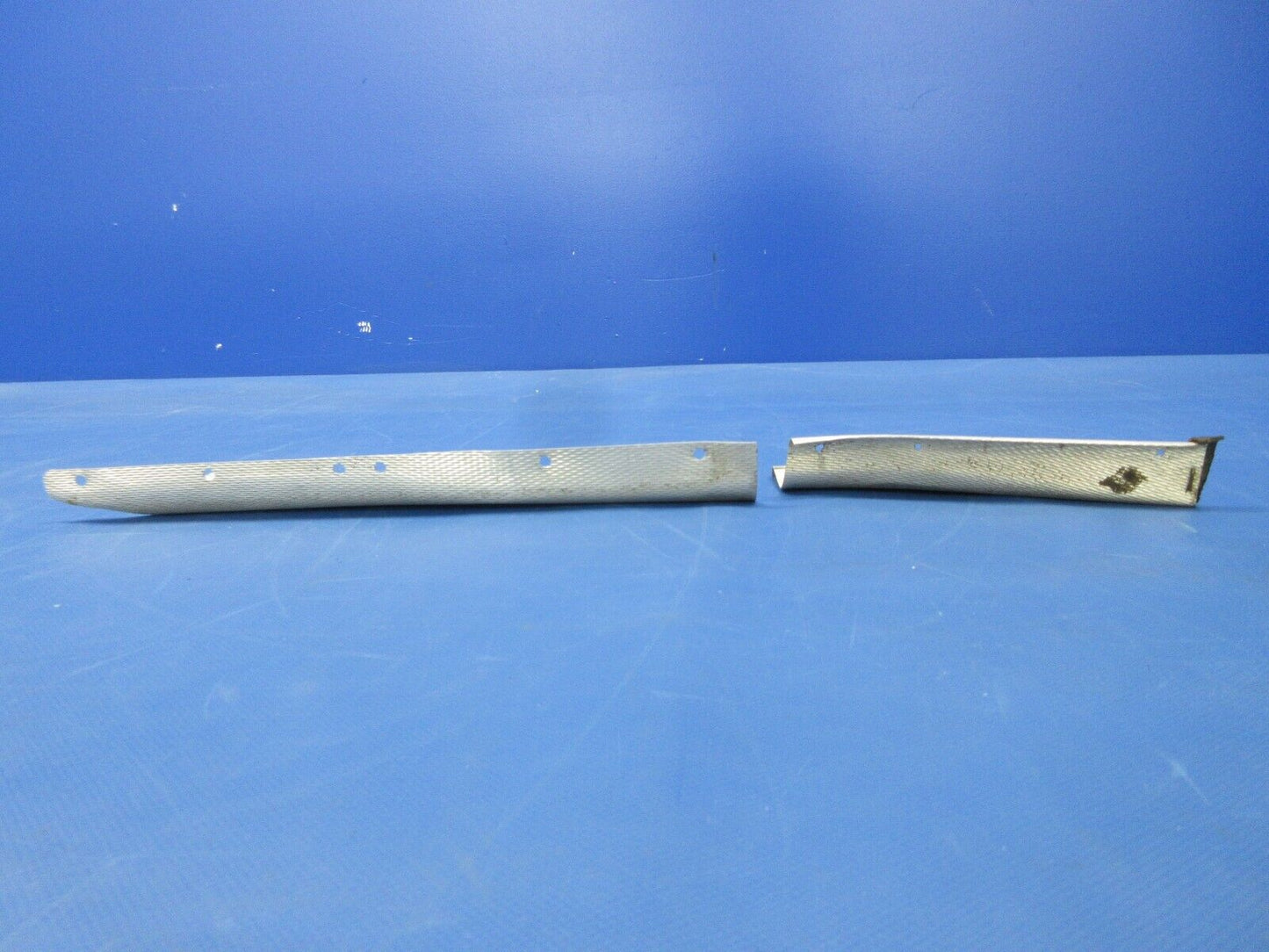 Piper PA-28-161 Warrior Cabin Heat Duct Assy RH P/N 76219-01 (0824-2142)