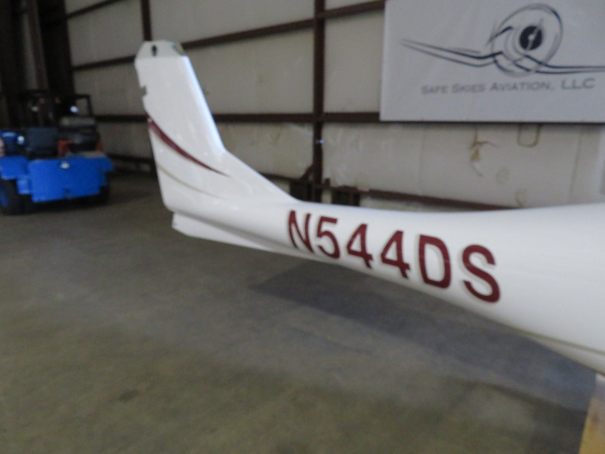 Diamond DA-40 Fuselage Shell P/Ns D41-5311-00-00 and D41-5312-00-00 (0626-97)10
