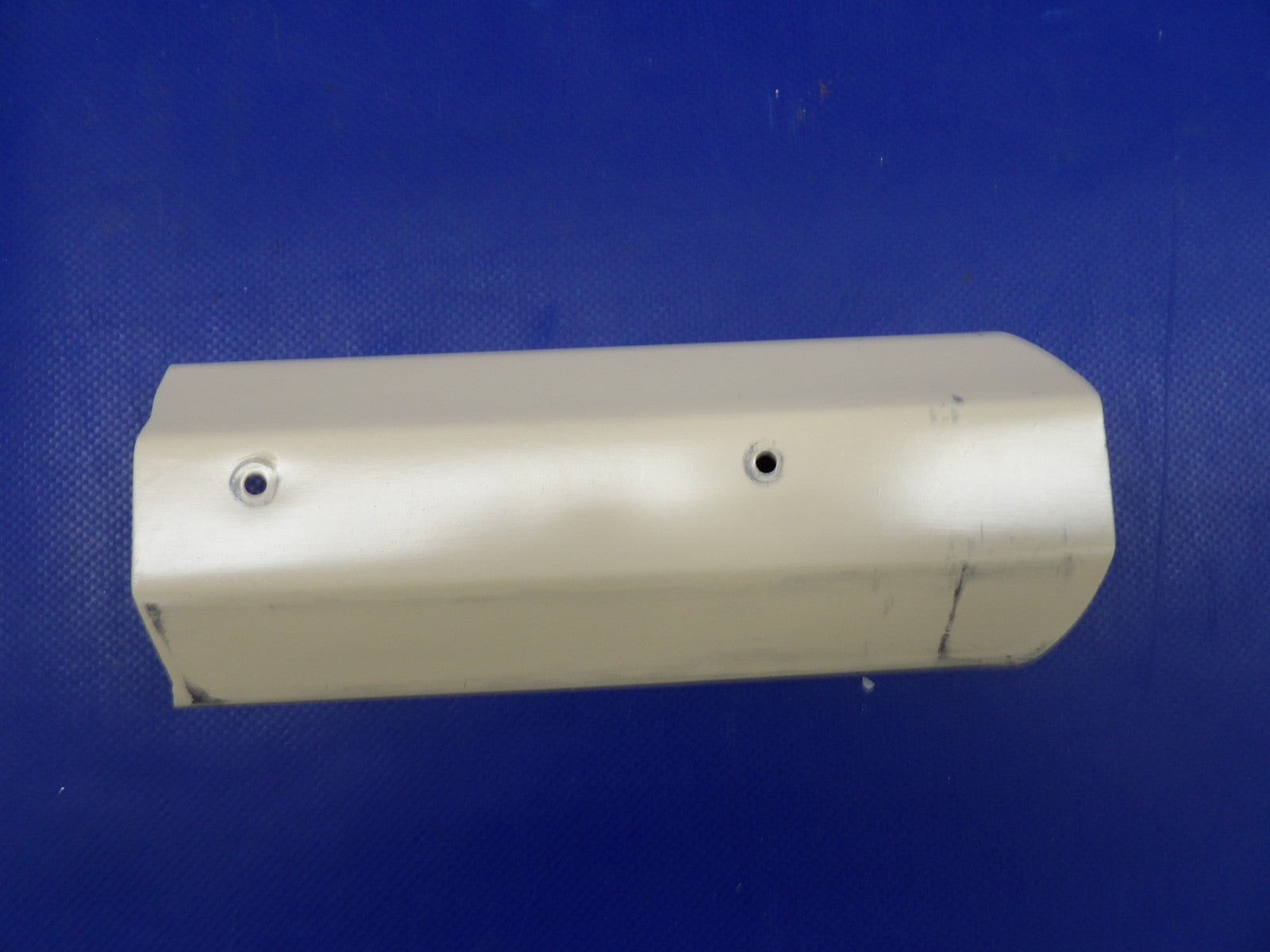 Beech 95 / D95A Travel Air Center Armrest P/N 35-534372-89 (0226-522)1