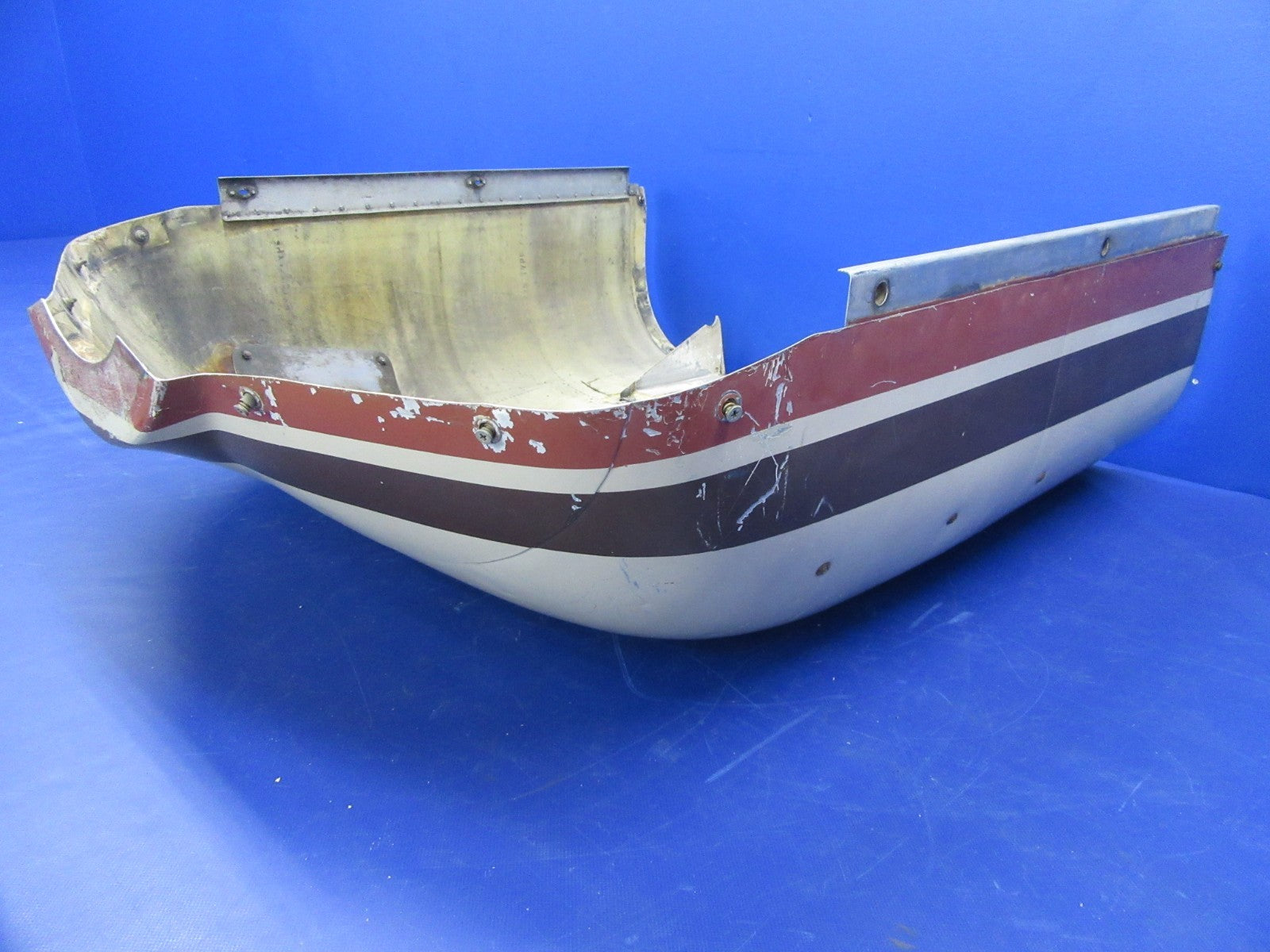 Beech 76 Duchess Lower Cowling w/ Cowl Flap P/N 105-910011-3 (0326-51)2