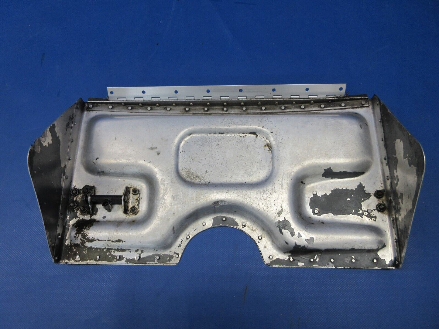 Piper PA-34-200T Seneca II Cowl Flap Assy LH P/N 37511-02 (0524-2086)