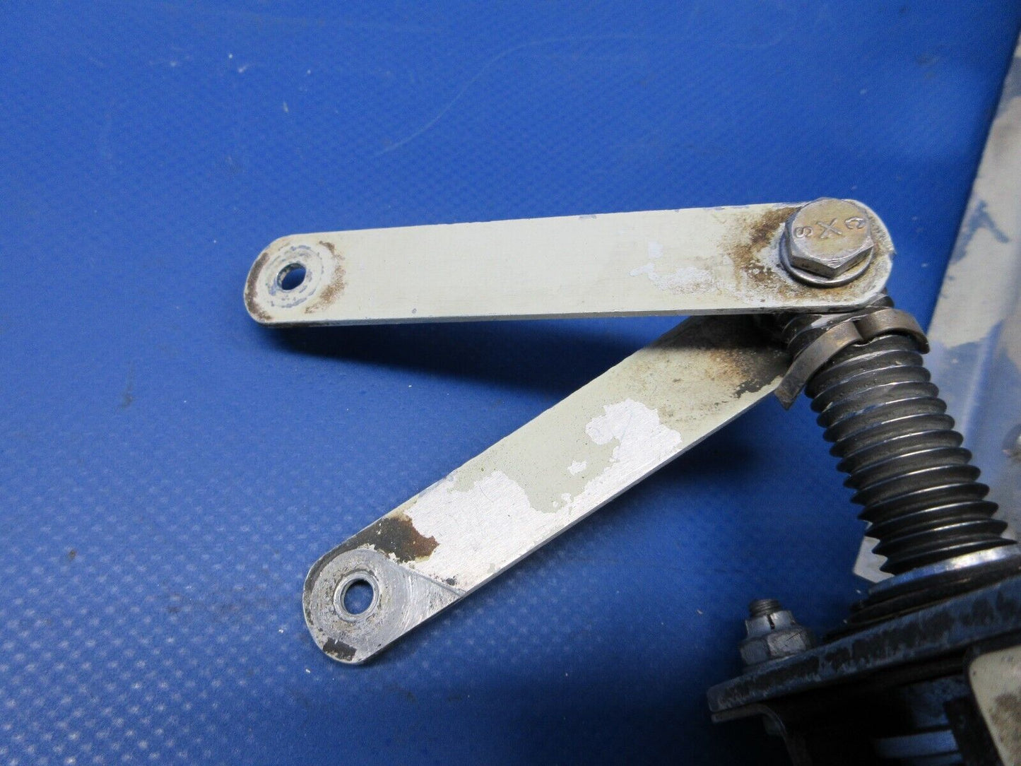 Piper PA-28-181 Archer Stabilator Trim Rib & Shaft Assy P/N 65246-00 (0624-2053)