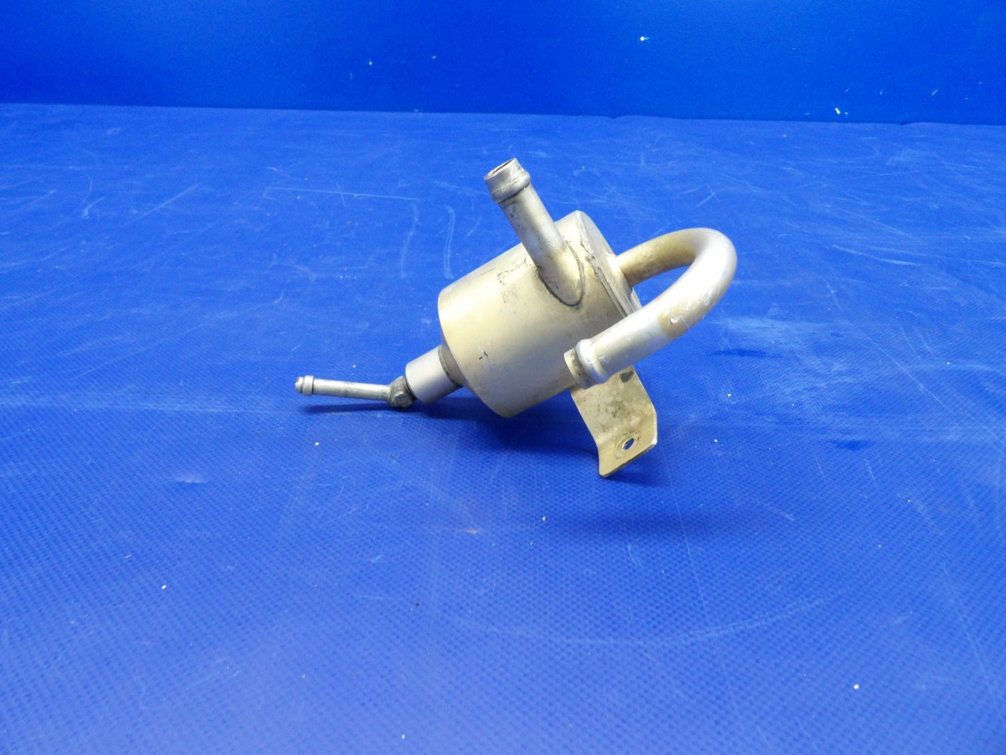 Beech 95 / D95A Travel Air Oil Air Separator P/N 95-380009 (0326-410)5