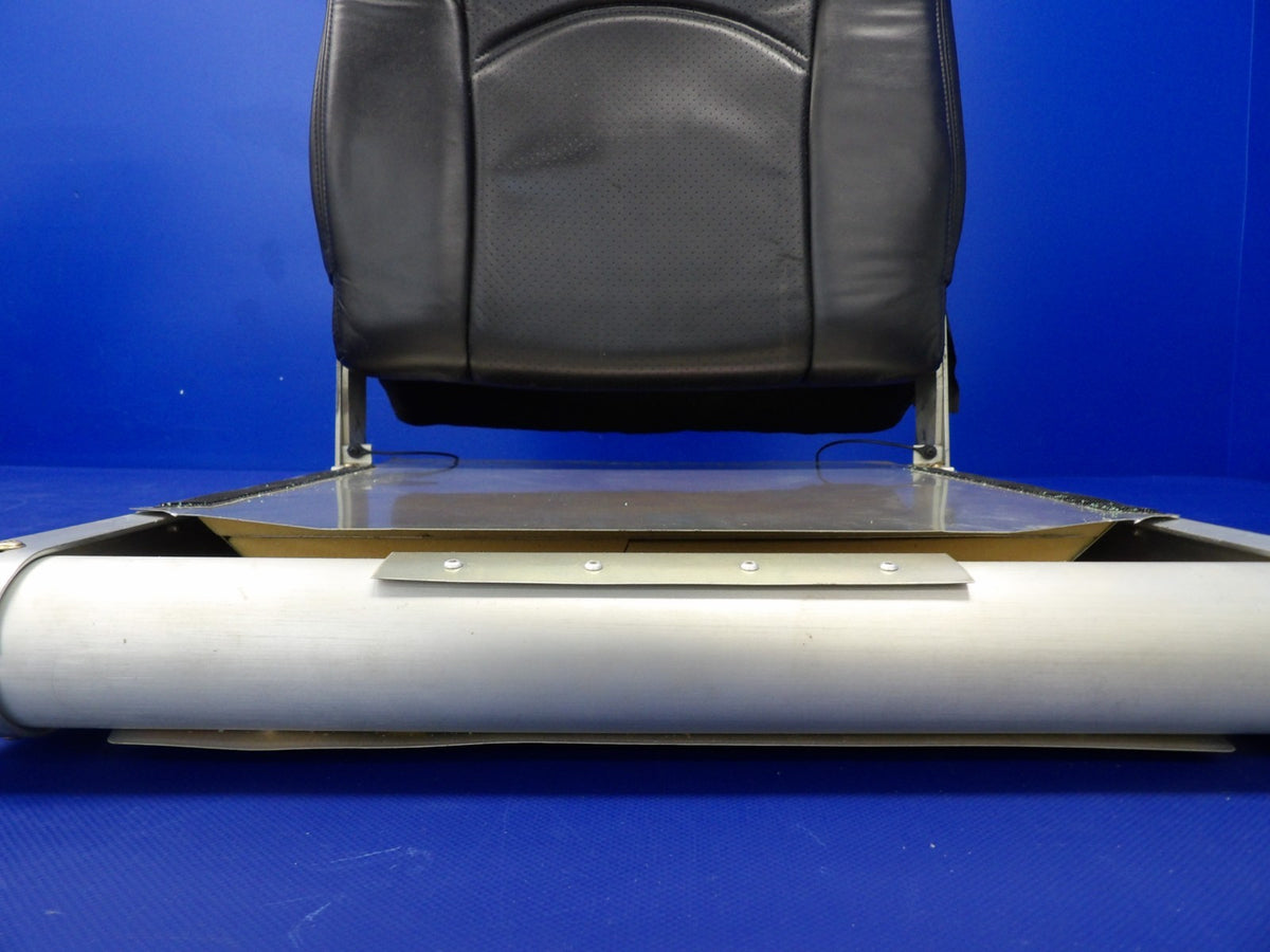 Cirrus SR22 Rear LH Passenger Seat P/N 11933-003 (0926-1229)6