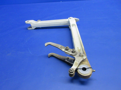 Cessna 310 / 310I Main Gear Links & Uplock Hook RH P/N 0841103-8 (0326-939)11
