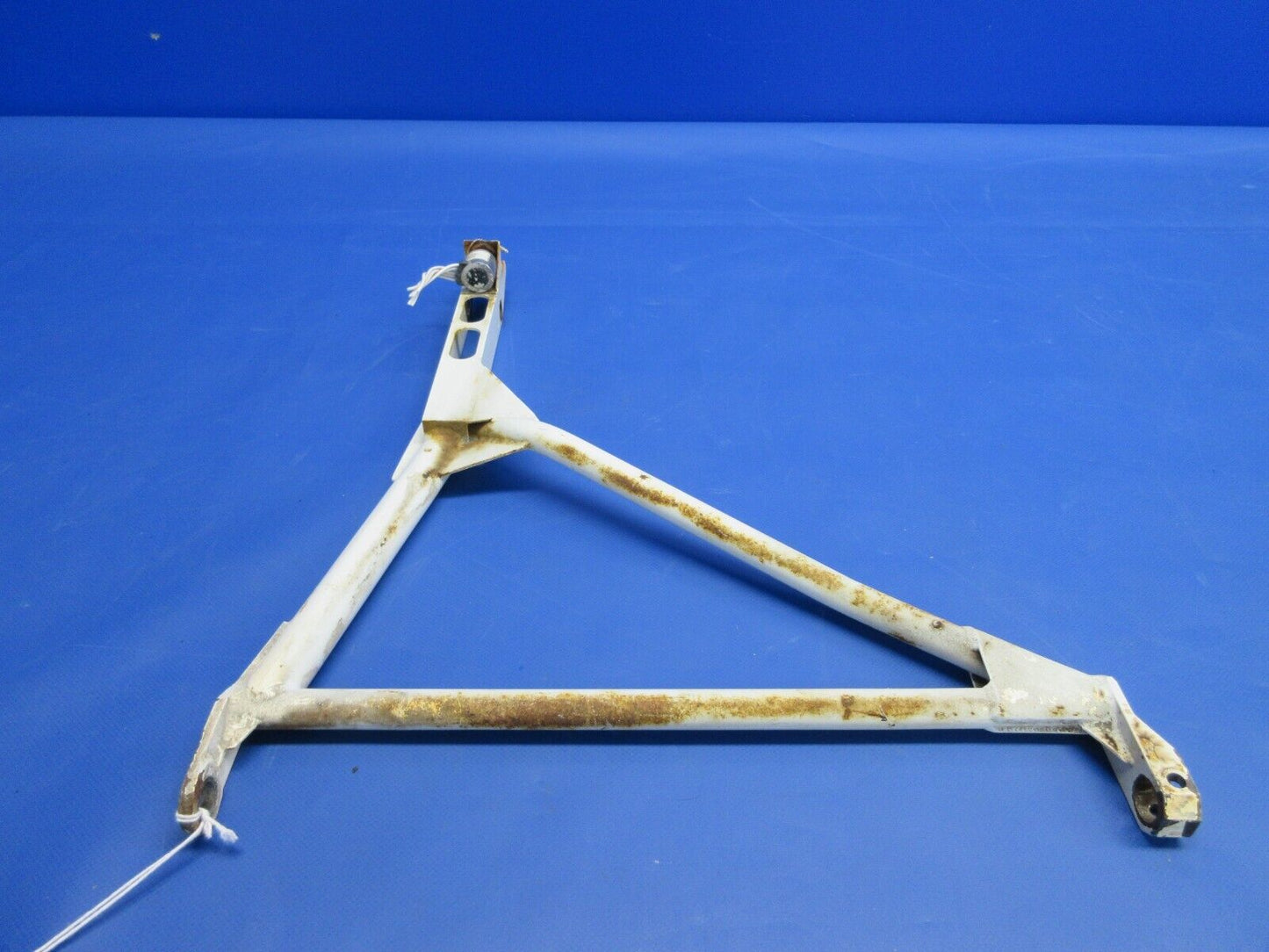 Beech C24R Sierra Weld Assembly Left Hand P/N 169-810027-29 (0524-2053)