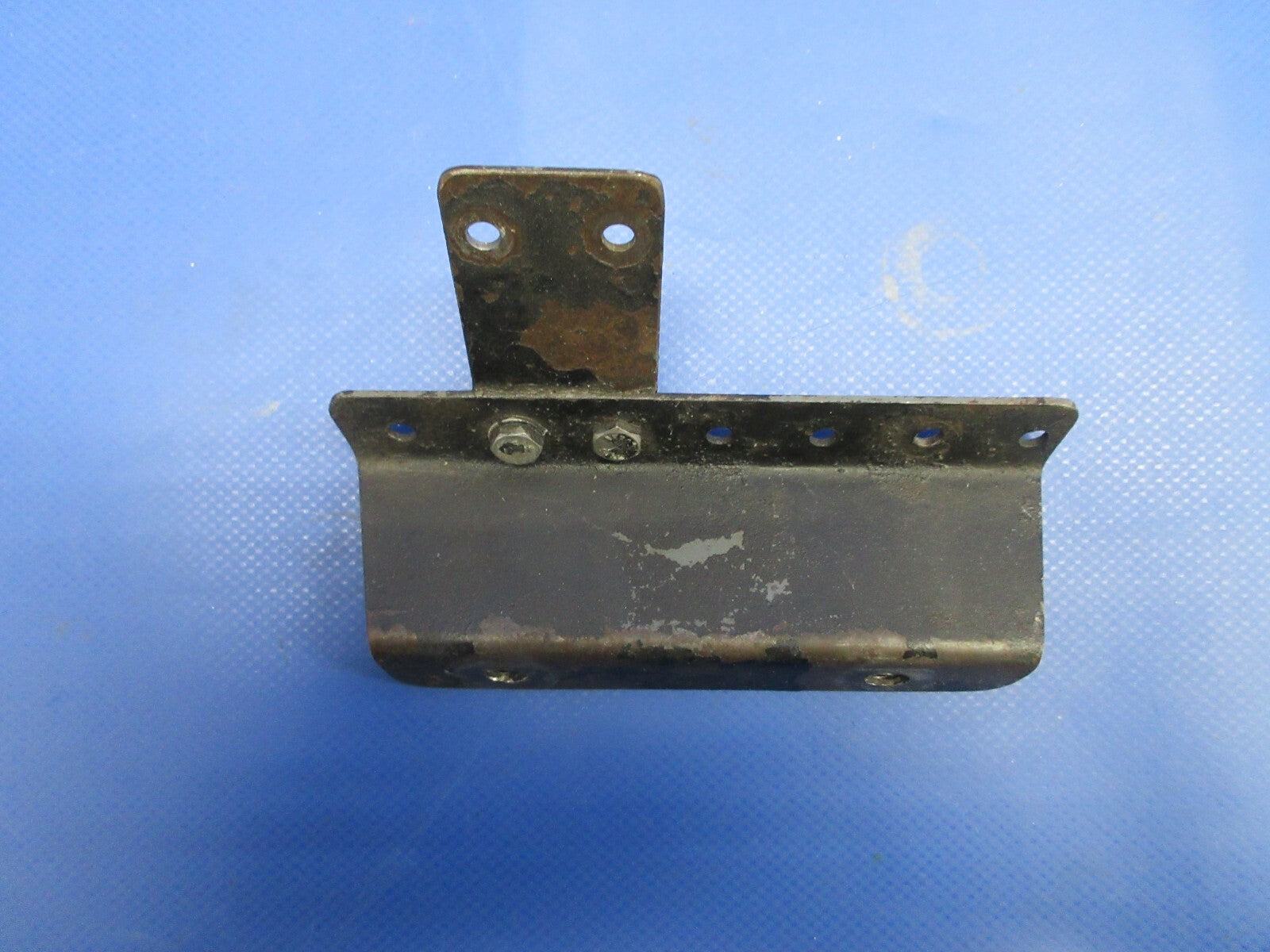 Beech 95 / D95A Travel Air LH Engine Control Bracket P/N 95-940017-1 (0624-965)1