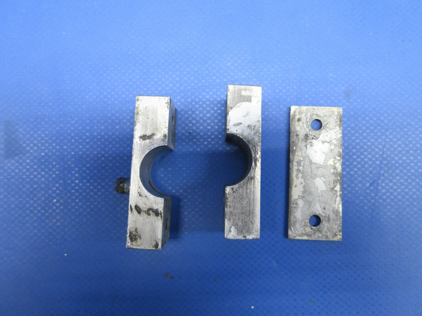 Piper PA-23-250 Nose Wheel Steering Tube Bearing Block Assy 18399-300 (0624-824)1