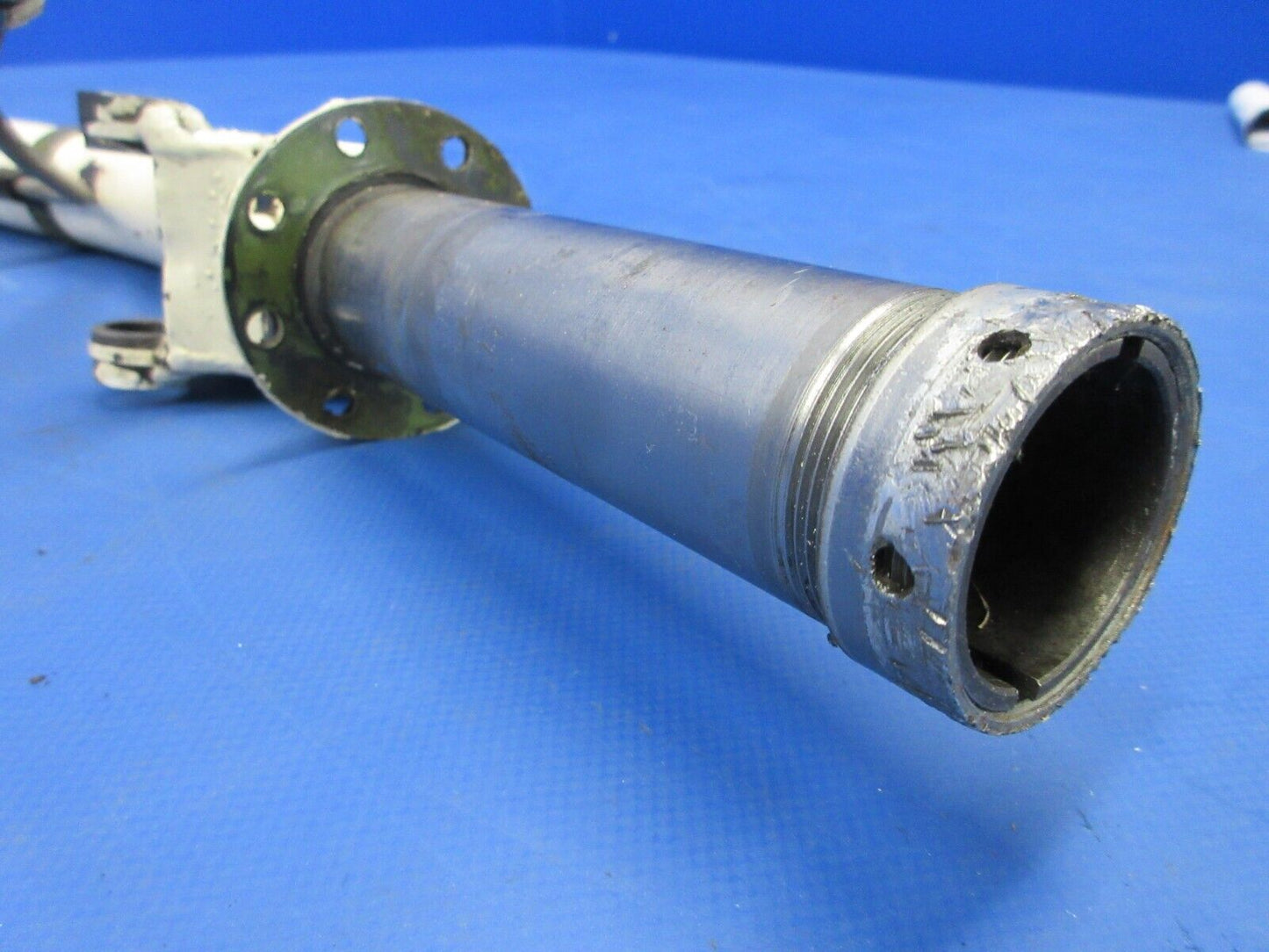 Champion 7ECA Citabria Axle Strut Assy P/N 4-1139 (0824-2033)