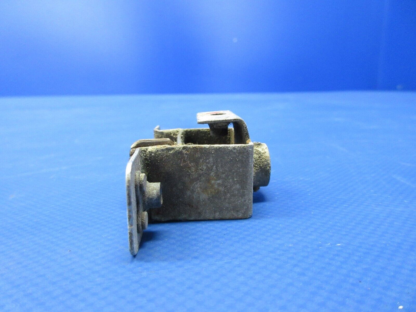 Cessna 150 / 150G Rotary Clutch Assy RH P/N 0412066-2 (0624-1411)