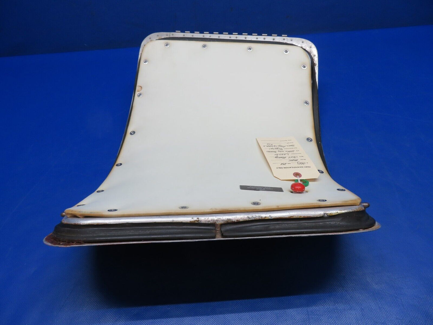 Mooney M20 / M20E Baggage Door Assy w/ Latch & Key P/N 3336 (0424-133)