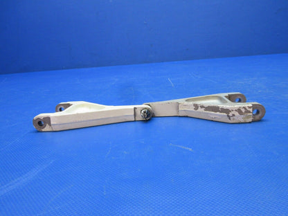 Piper PA-23-250 Aztec Main Gear Torque Link Assy P/N 31805-06 (0824-1320)