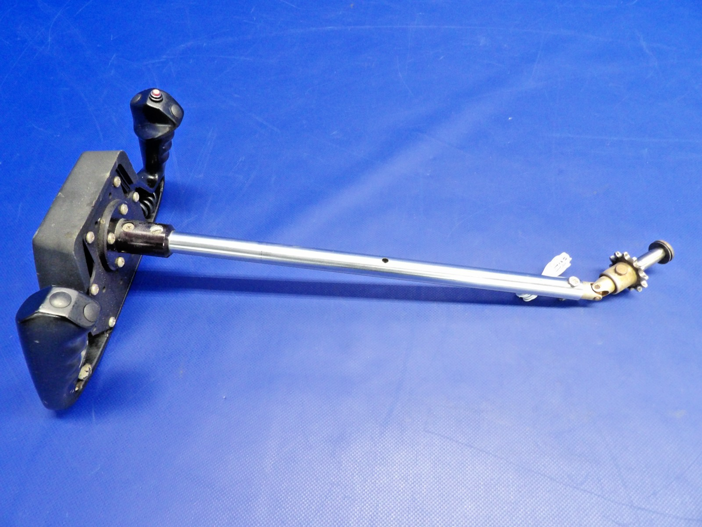 Cessna 172 / 172G Pilot Control Wheel / Yoke P/N 0760019-1 (0326-1266)2