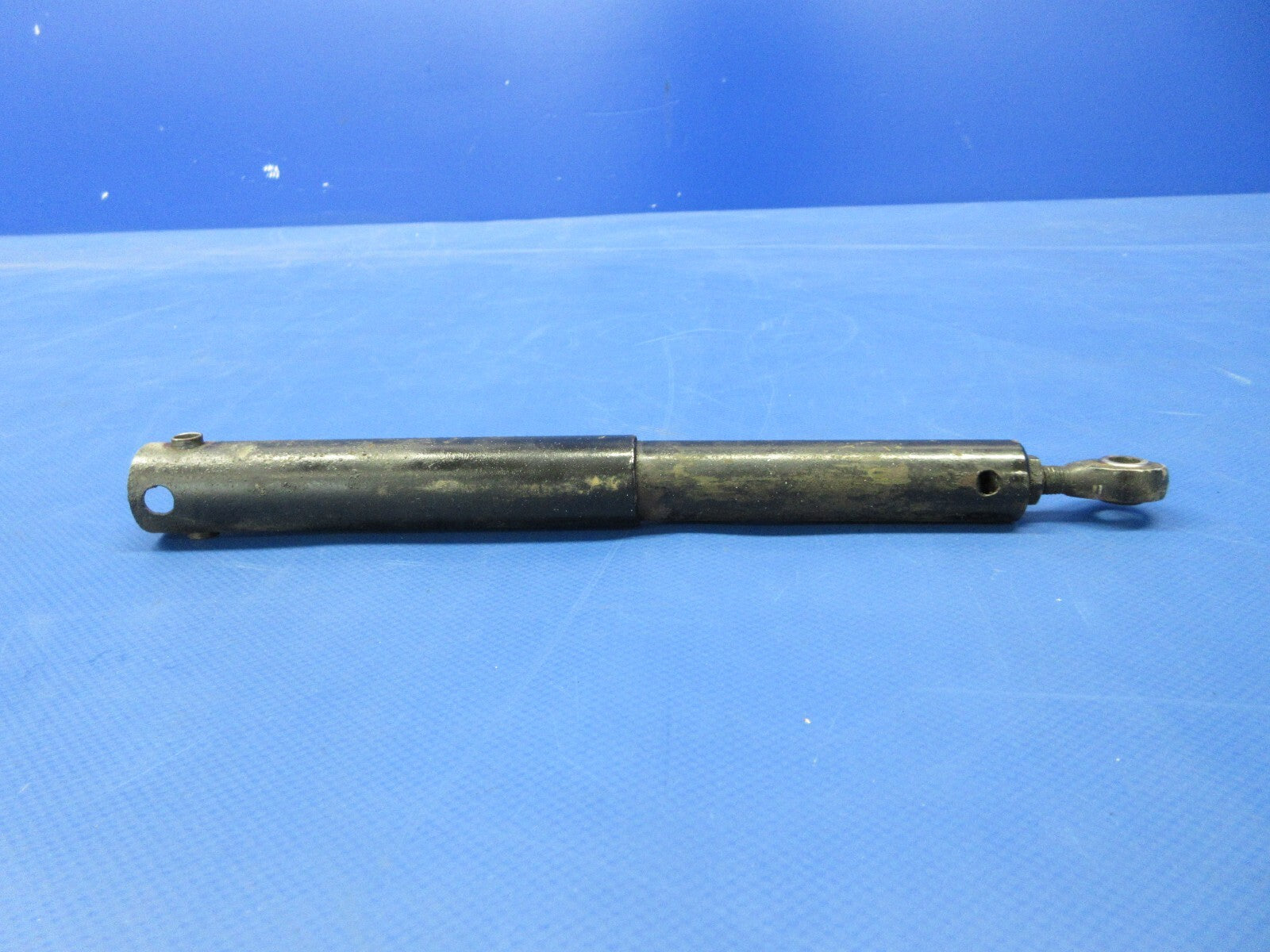 Bellanca 17-31A Viking LH Main Gear Extension Assy P/N 194399 (0924-1334)2