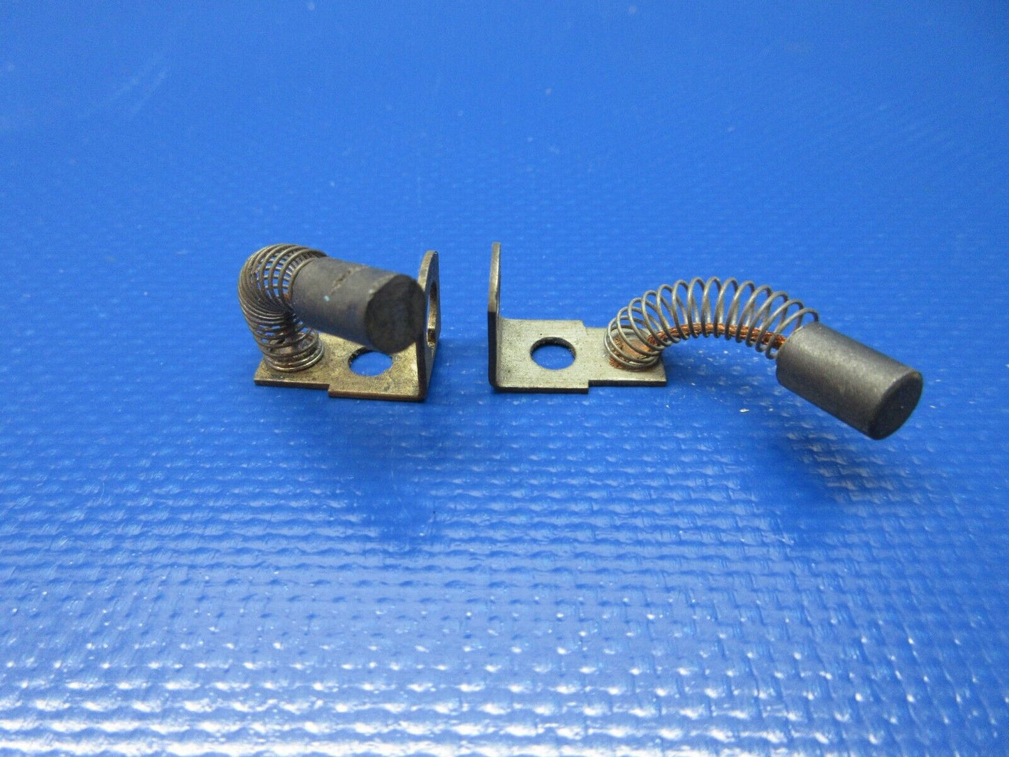Piper Brushes Alternator P/N 757-142 LOT OF 2 (1124-1442)